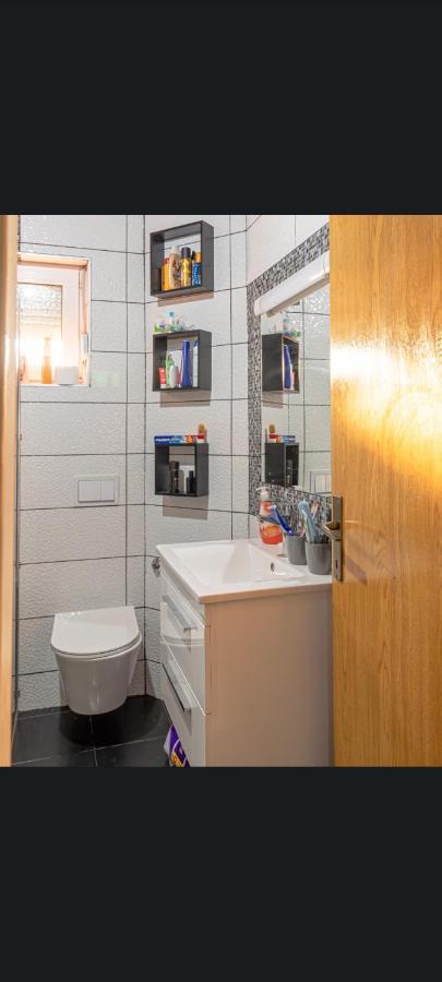 Ferienhaus Vienna Rem Prokosovici Exteriör bild